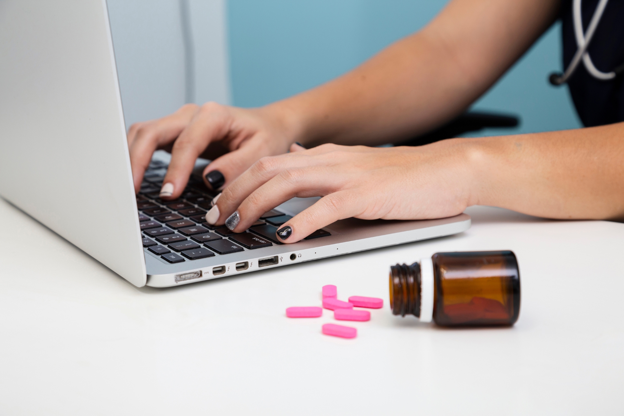 how to start a pharmacy