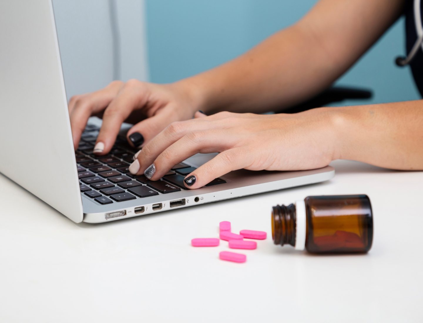 how to start a pharmacy